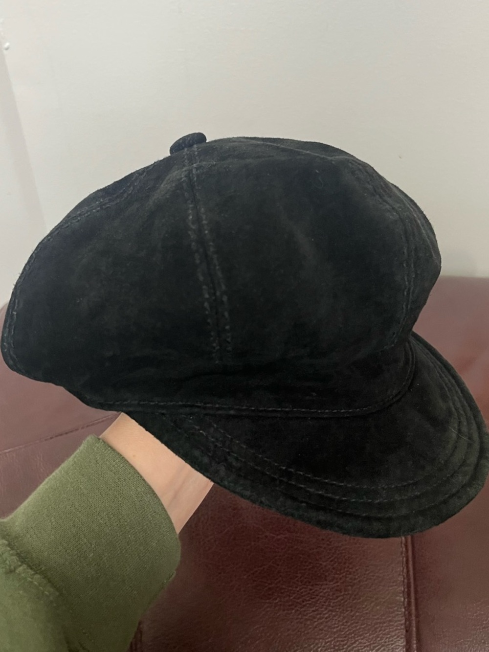 Liz Claiborne Vintage 90’s Black Suede Newsboy Cap